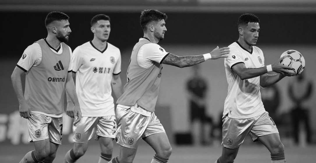 The Long-Ball Illusion: Goalkeeper Distribution Is Rising, and the Basics Are Paying for It The Long-Ball Illusion: Goalkeeper Distribution Is Rising, and the Basics Are Paying for It